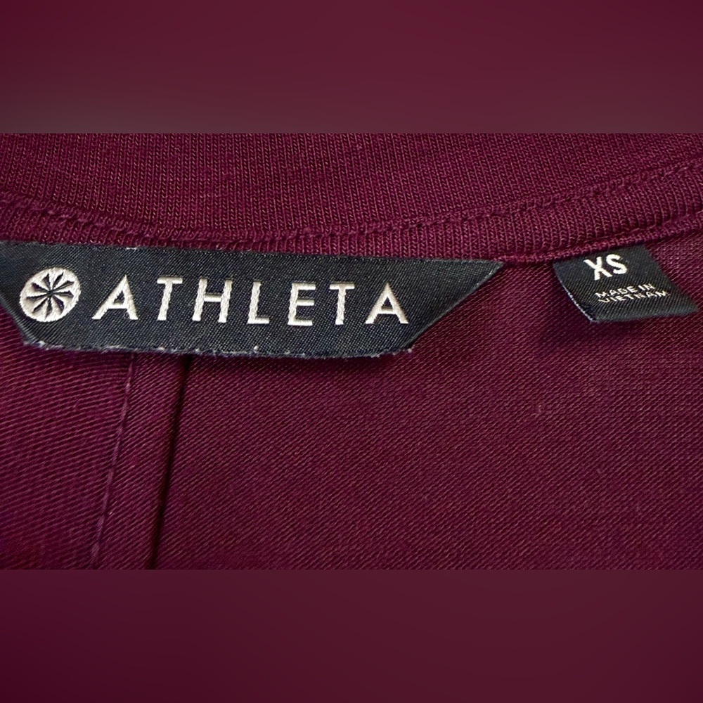 Athleta XS Burgundy Long Sleeve Asymmetrical Hem Top - Picture 4 of 5
